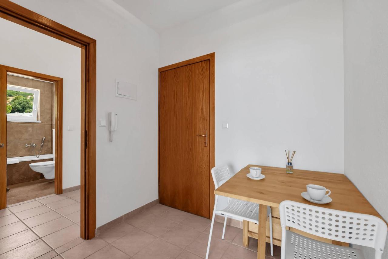 Apartments Marin Брела Екстер'єр фото